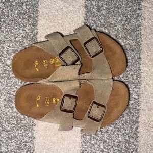Kids Arizona Birkenstock size 27 brown.
